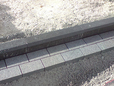 G684 Granite Kerbstone